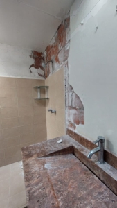 Badezimmer mit Putzproblemen