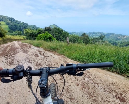 San Martín: Mit dem Bike runter zur Küste