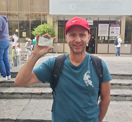 Residente Permanente in der Hand